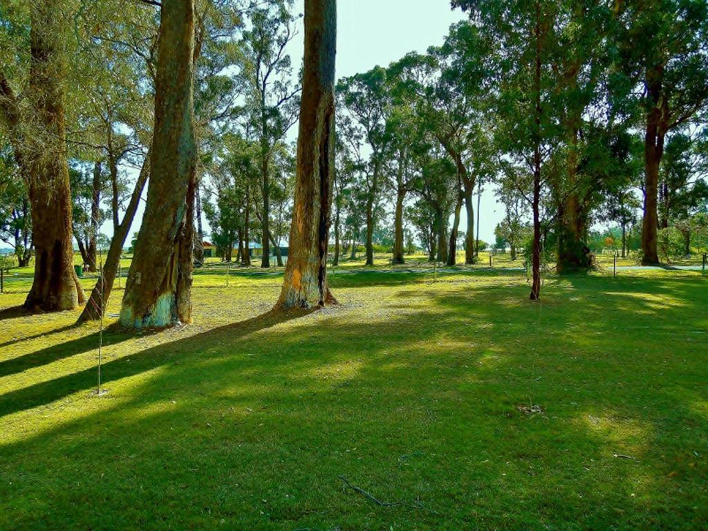 Inn The Tuarts Guest Lodge Busselton Accommodation - Adults Only Exterior photo