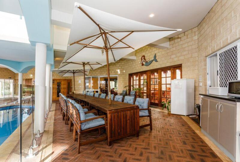 Inn The Tuarts Guest Lodge Busselton Accommodation - Adults Only Exterior photo