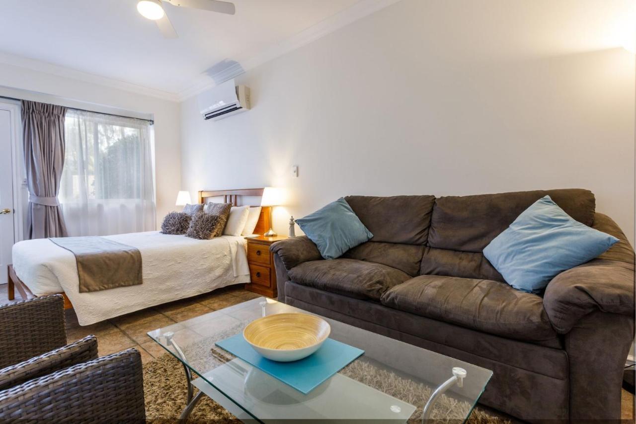 Inn The Tuarts Guest Lodge Busselton Accommodation - Adults Only Exterior photo